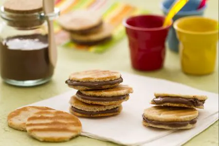Waffle sandwich with Nutella