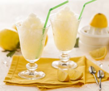 Lemon granita without ice cream maker