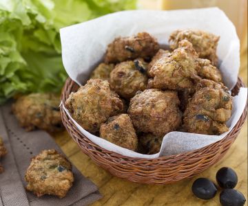 Escarole fritters