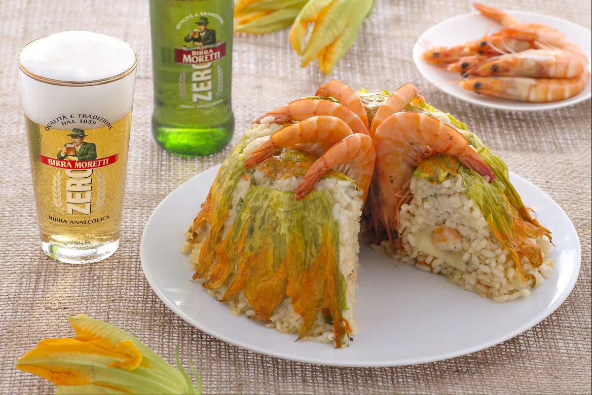 Rice ring with mozzarella and shrimp heart