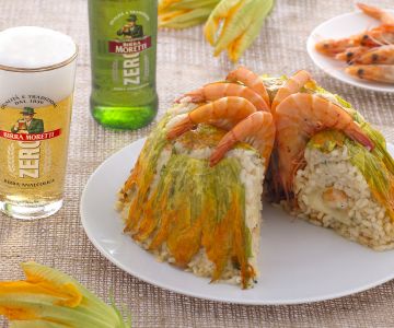 Rice ring with mozzarella and shrimp heart