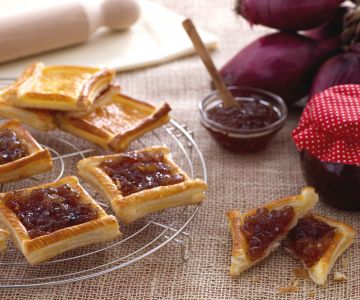 Puff Pastry with Onion Jam