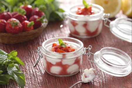 Ricotta and Strawberry Cups