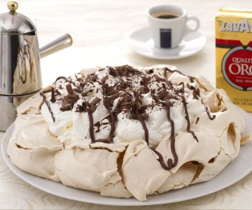 Coffee Pavlova