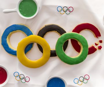 Easy sweet shortcrust pastry rings