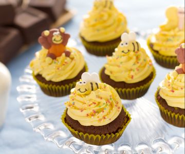 Honey decorated cupcakes