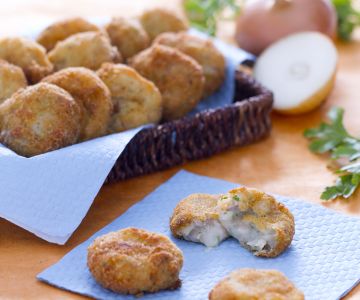Boiled Meat Croquettes (Bitterballen)
