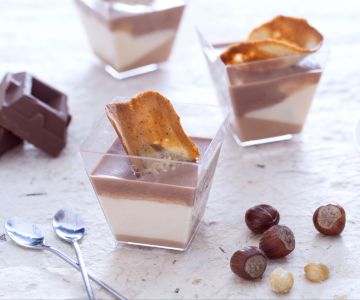 Gianduia glass and hazelnut tile