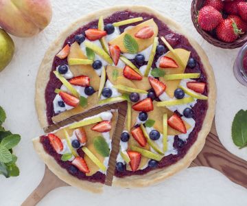 Sweet pizza with strawberry jam