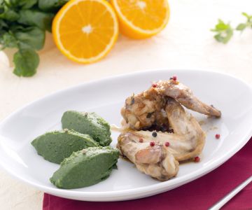 Spicy chicken wings with rich potato and spinach puree