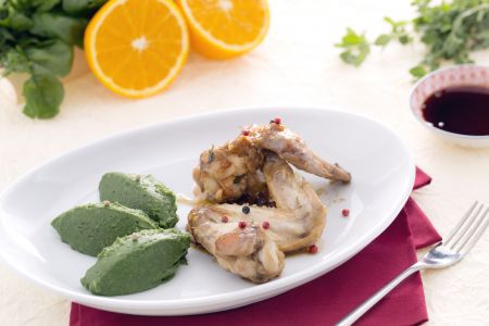 Spicy chicken wings with rich potato and spinach puree
