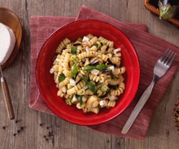 Fusilli bucati with eggplants and zucchinis with primosale