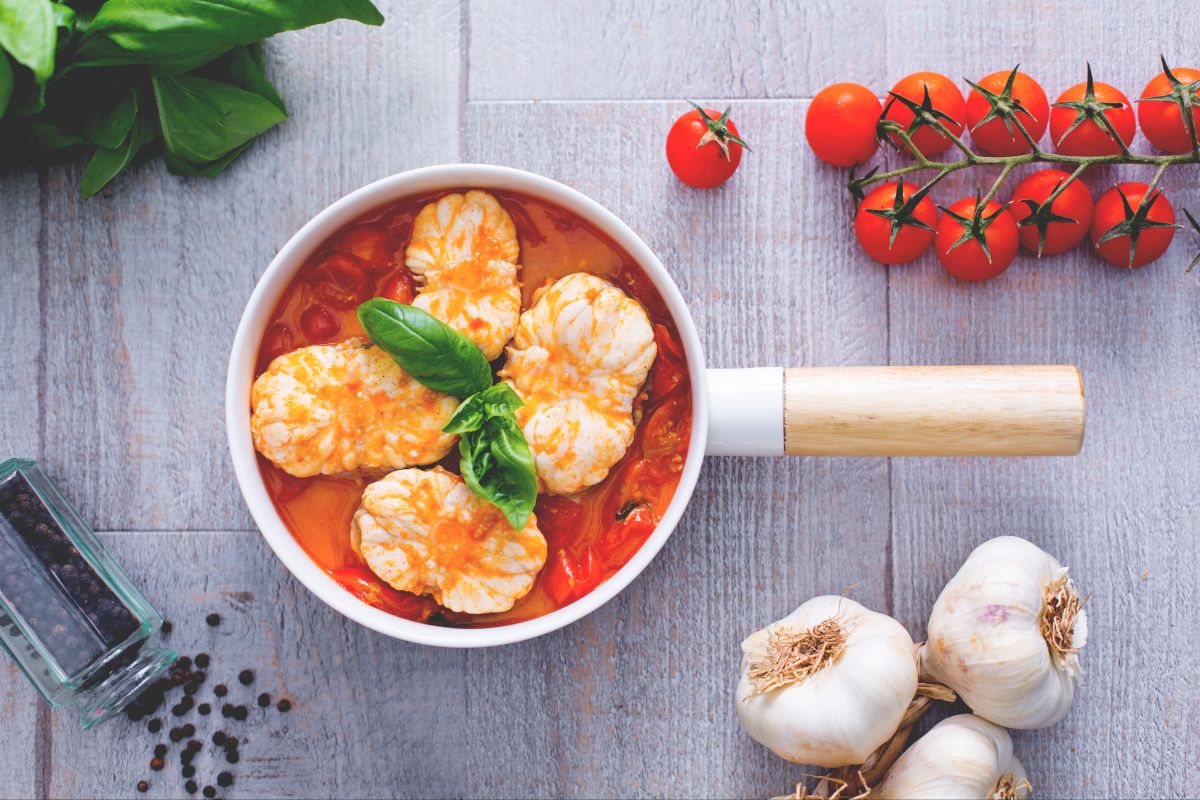 Monkfish with Fresh Tomato Sauce