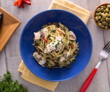 Pasta with tapenade and mackerel