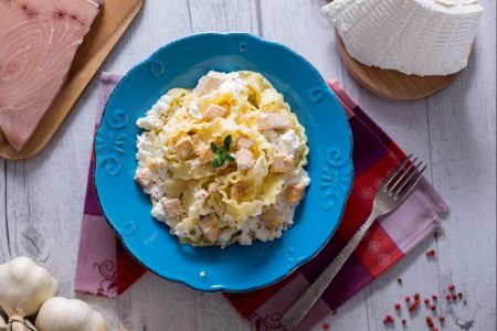 Reginette with ricotta cream and swordfish dice