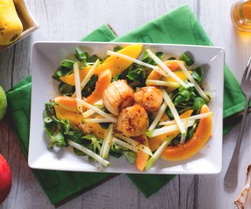 Scallops with Fruit Salad