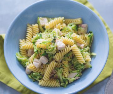Pasta with swordfish and zucchini