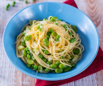 Pasta with Broad Beans and Peas