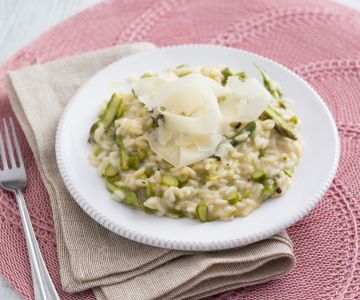 Risotto with asparagus and raspadura