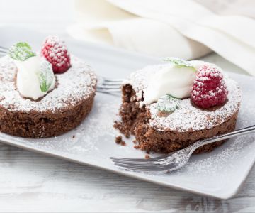 Mini chocolate and chili caprese cakes