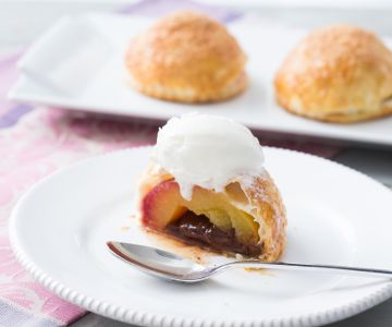 Peaches in Puff Pastry