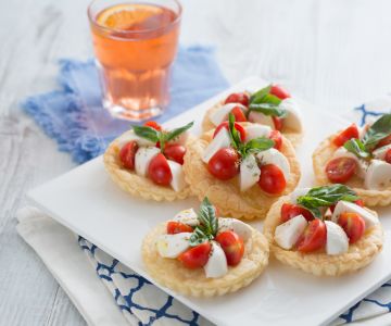 Caprese Tartlets