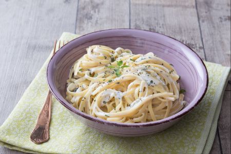 Creamy herb pasta
