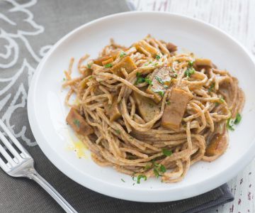Whole wheat spaghetti with fake guanciale