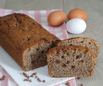 Buckwheat plumcake with chocolate chips