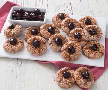 Amaretti with cherries in syrup