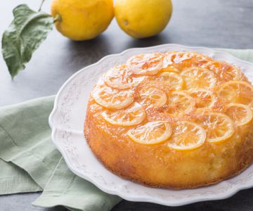 Upside-down lemon cake