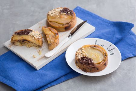 Upside-down pear and chocolate cakes