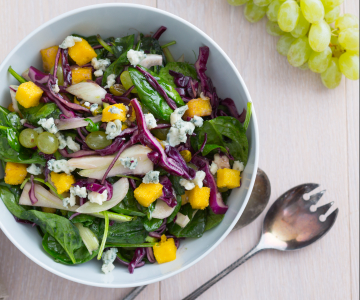 Winter salad with polenta croutons