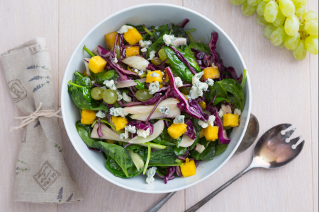 Winter salad with polenta croutons