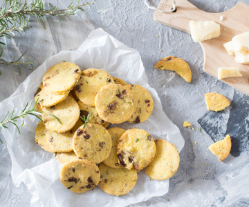Gluten-free savory biscuits