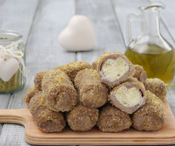 Pistachio Meat Rolls