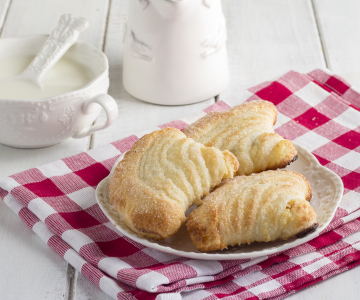 Sweet Puff Pastry Shells