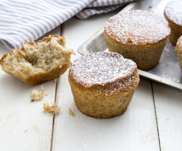 Yogurt and banana muffins without eggs