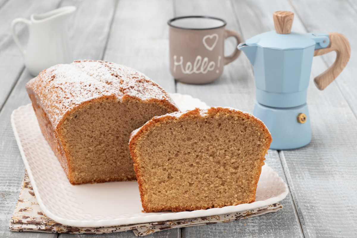 Coffee and milk plumcake