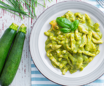 Chicken with Zucchini Cream