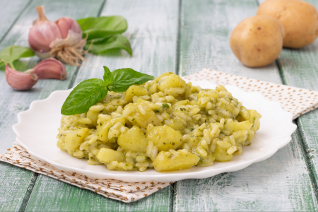 Risotto with pesto and potatoes