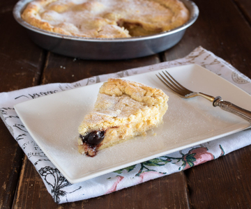 Classic pasticciotto cake