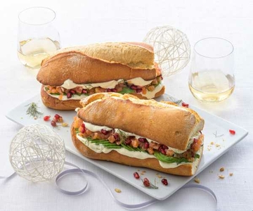 Demi baguette with salmon