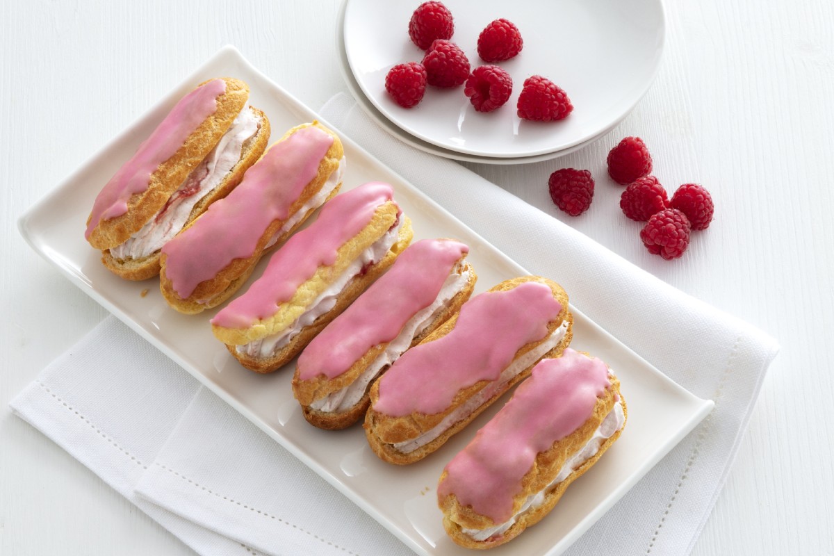 Raspberry Eclair Cheesecake