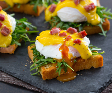 Crostino with Eggs Benedict and Bacon