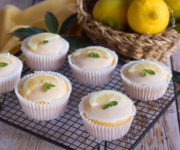 Soft lemon muffins