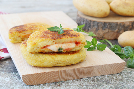 Potato Toast Pizzaiola Style