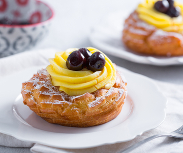 Naples-style Zeppole