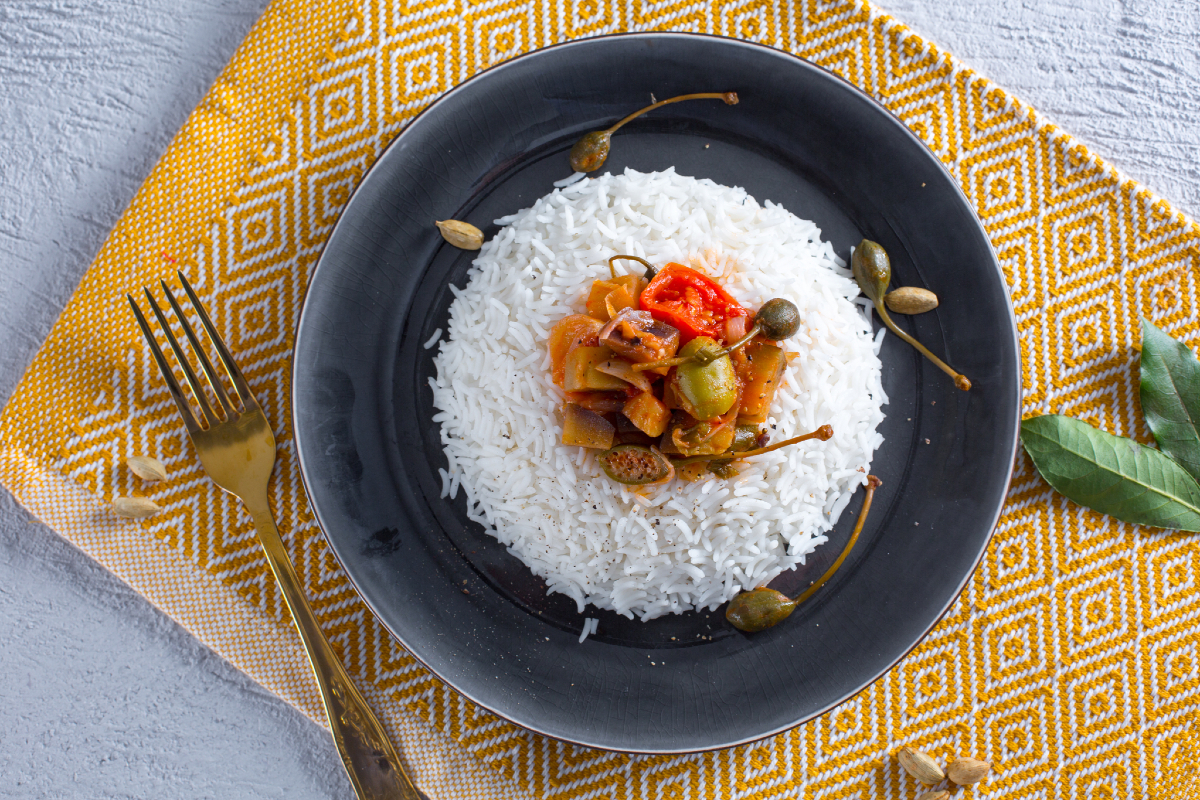 Cardamom Rice with Eggplants