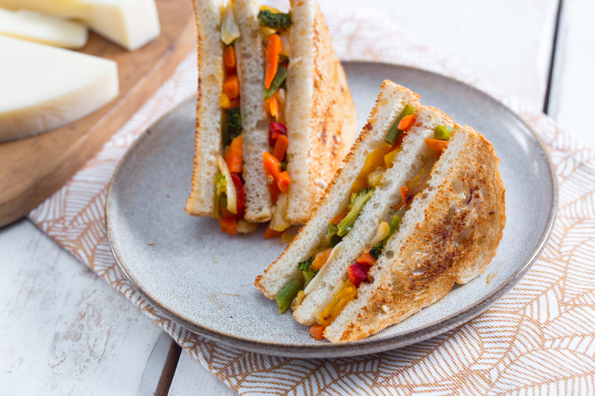 Toast with Sweet and Sour Vegetables and Spicy Provolone